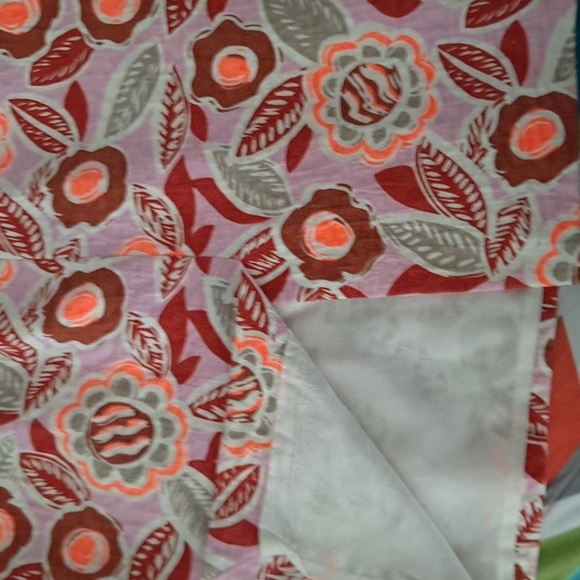 Flower 🌼 print knee length shirt..BARNEY'S NEWYORK..multi color - Picture 2 of 4